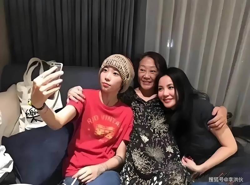 窦靖童